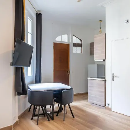 Métro Alexandre Dumas - Ii *