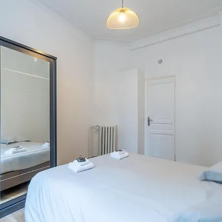 Apartment Metro Alexandre Dumas - Ii