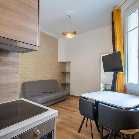 Metro Alexandre Dumas - Ii Apartment Paris