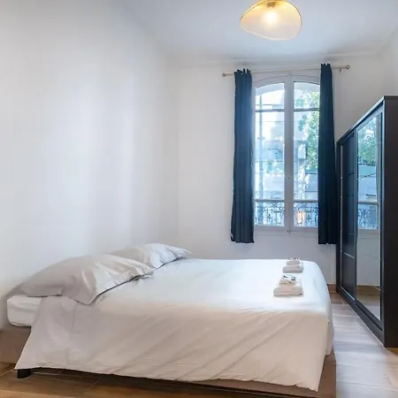 Apartment Metro Alexandre Dumas - Ii
