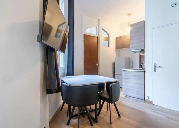Appartement Métro Alexandre Dumas - Ii *